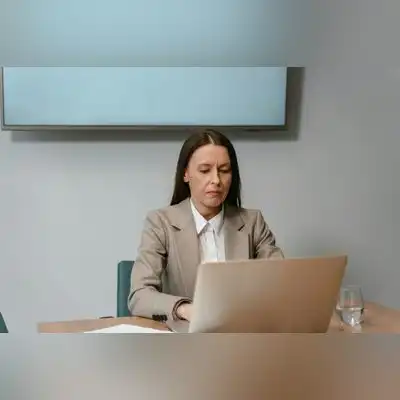 王健